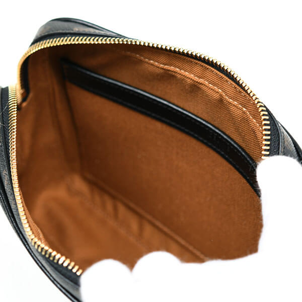 セリーヌ 偽物トリオンフ ミディアム メッセンジャーバッグ 194502CIM.38NO